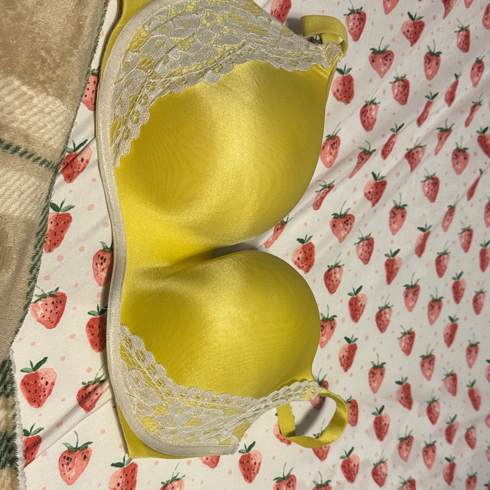 Victoria's Secret Yellow Lace-Trim T-Shirt Bra